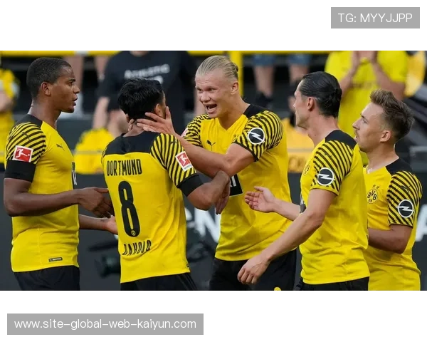 鲍姆加特纳六助攻成莱比锡中场引擎 组织串联关键 鲍姆加特纳六助攻成莱比锡中场引擎 组织串联关键